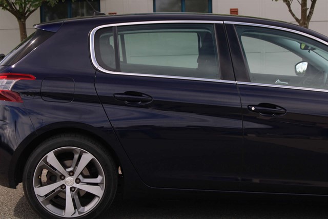 Peugeot 308 Allure S/S - Image 18