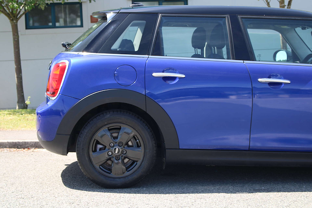Mini Hatch Cooper Classic Auto - Image 17