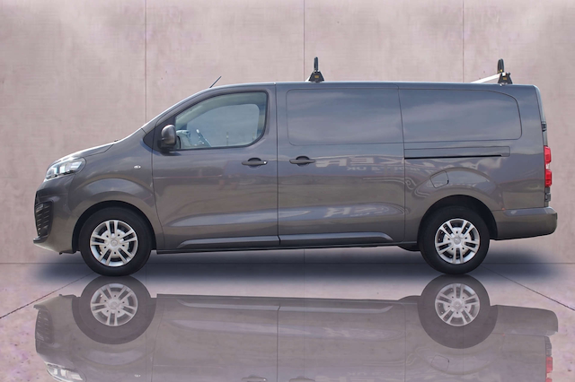 Vauxhall Vivaro 2900 Sportive S/S - Image 5