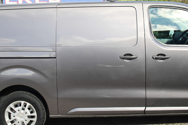 Vauxhall Vivaro 2900 Sportive S/S - Image 12