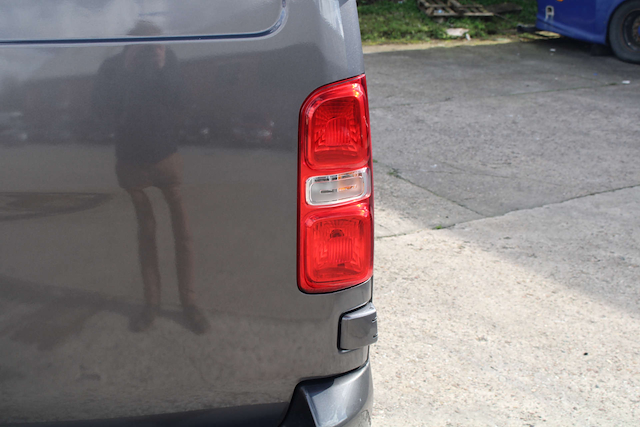 Vauxhall Vivaro 2900 Sportive S/S - Image 15