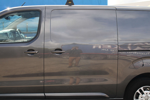 Vauxhall Vivaro 2900 Sportive S/S - Image 17