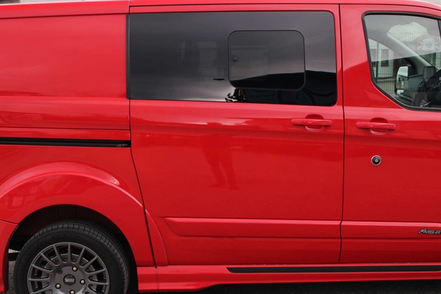 Ford Transit Custom 320 Limited Ecoblue Auto - Image 12
