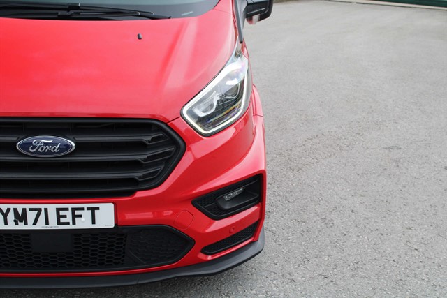 Ford Transit Custom 320 Limited Ecoblue Auto - Image 19