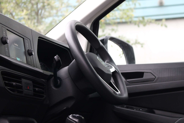 Volkswagen Caddy Maxi C20 Commerce Tdi - Image 9