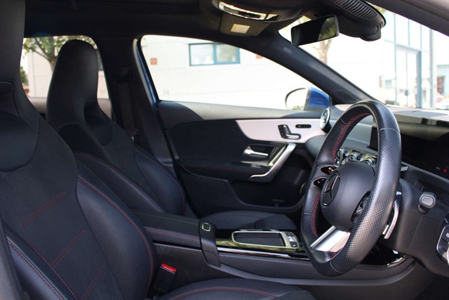 Mercedes A180 Amg Line Premium+ Mhev A - Image 11