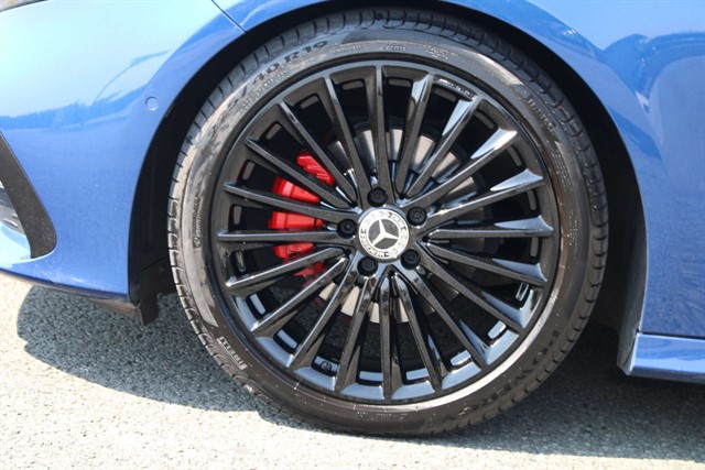 Mercedes A180 Amg Line Premium+ Mhev A - Image 15