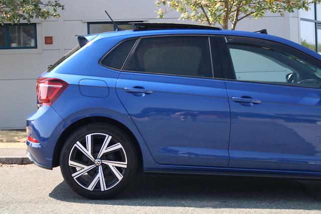 Volkswagen Polo R-Line Tsi - Image 16