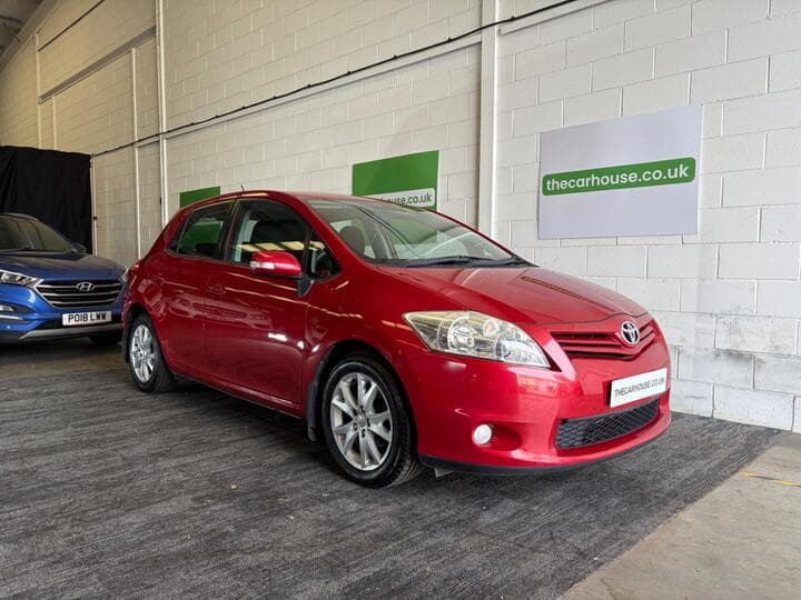 Toyota Auris - Image 11
