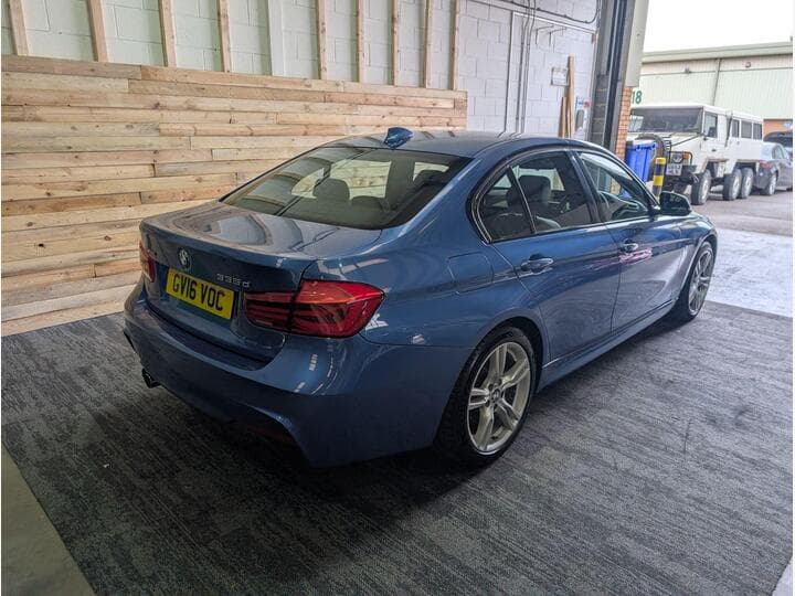 Bmw 3 Series - Image 7