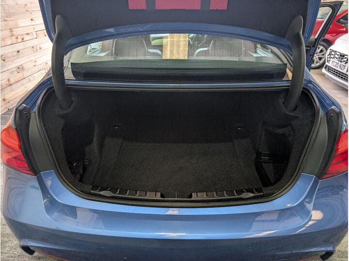 Bmw 3 Series - Image 15