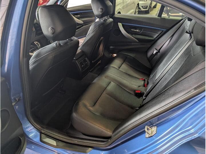 Bmw 3 Series - Image 16