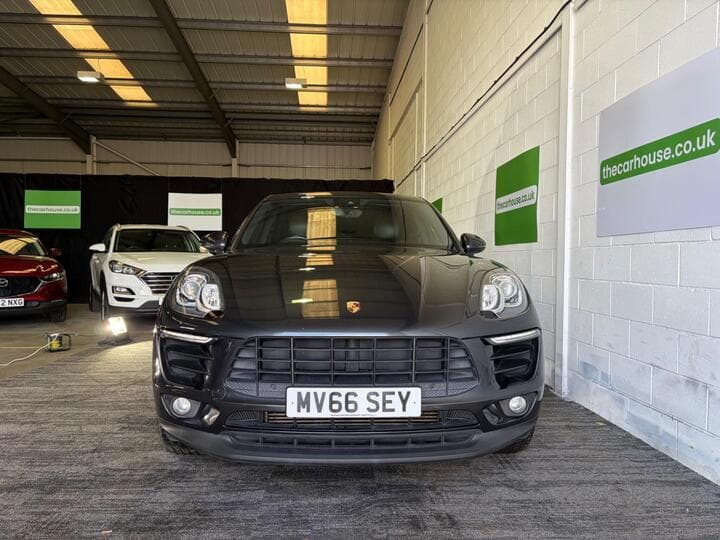 Porsche Macan - Image 16