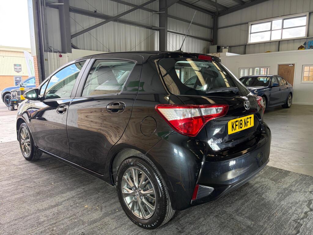 Toyota Yaris - Image 5