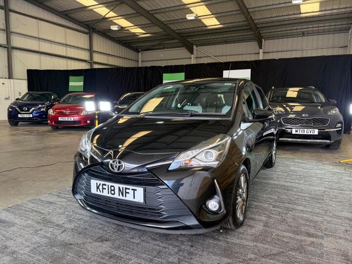 Toyota Yaris - Image 9