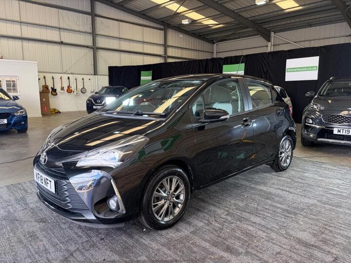 Toyota Yaris - Image 17