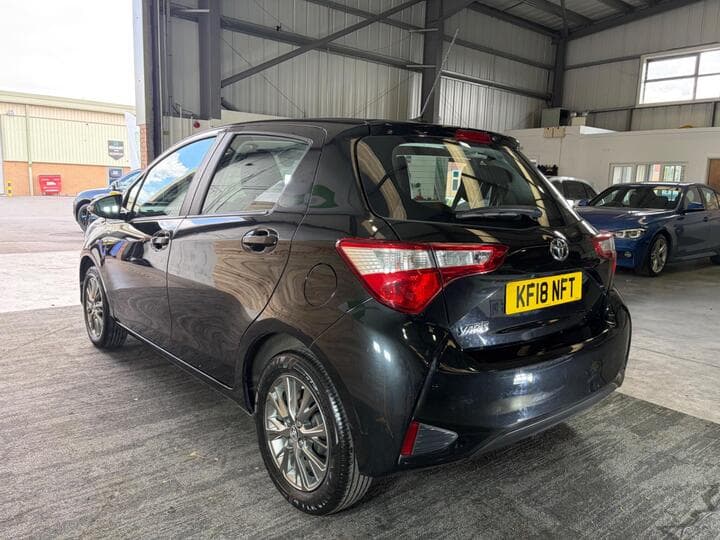 Toyota Yaris - Image 18