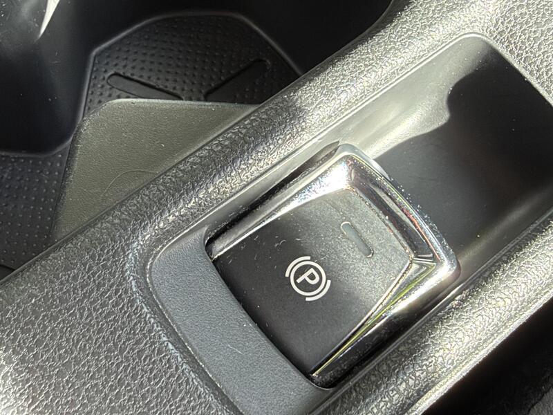 Nissan Leaf - Image 20