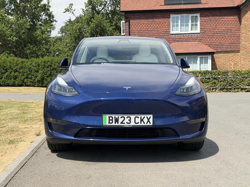 Tesla Model Y - Image 2