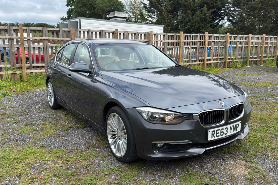 Bmw 3 Series - Image 3