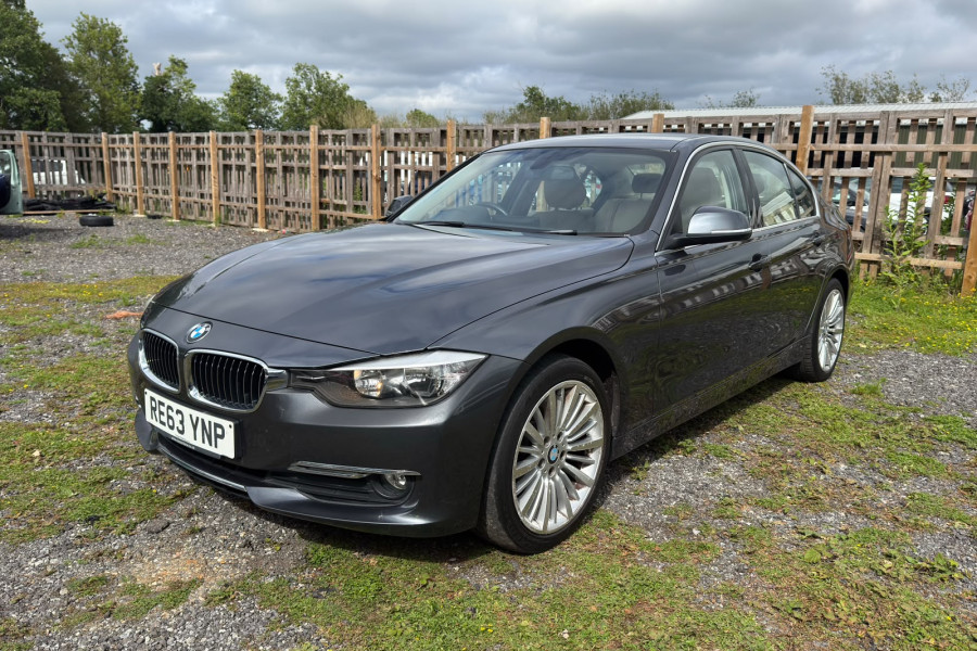 Bmw 3 Series - Image 8