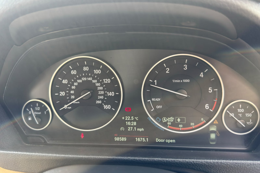 Bmw 3 Series - Image 11