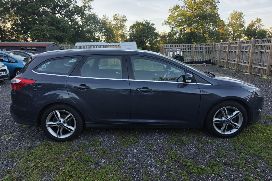 Ford Focus - Image 4