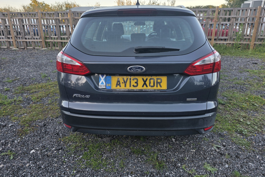 Ford Focus - Image 8