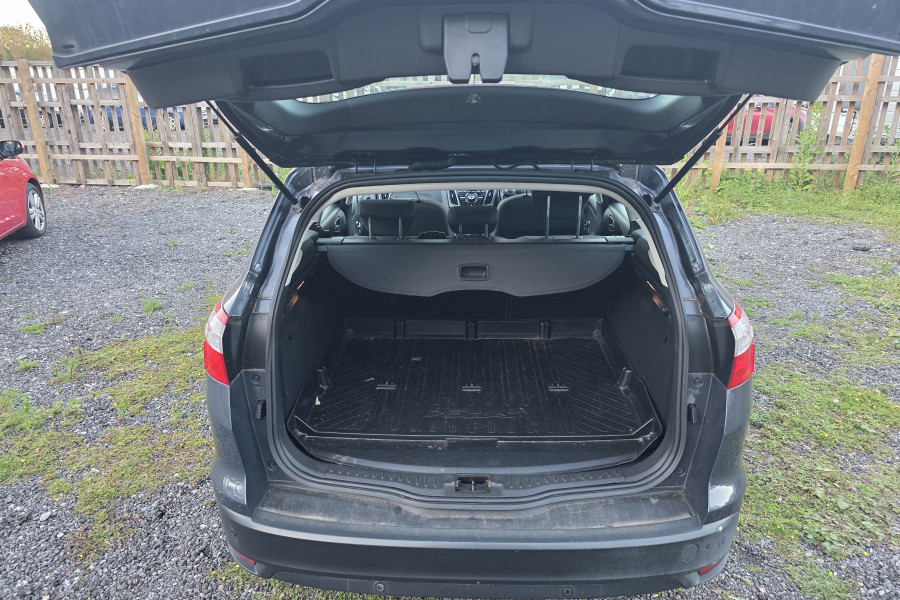 Ford Focus - Image 9