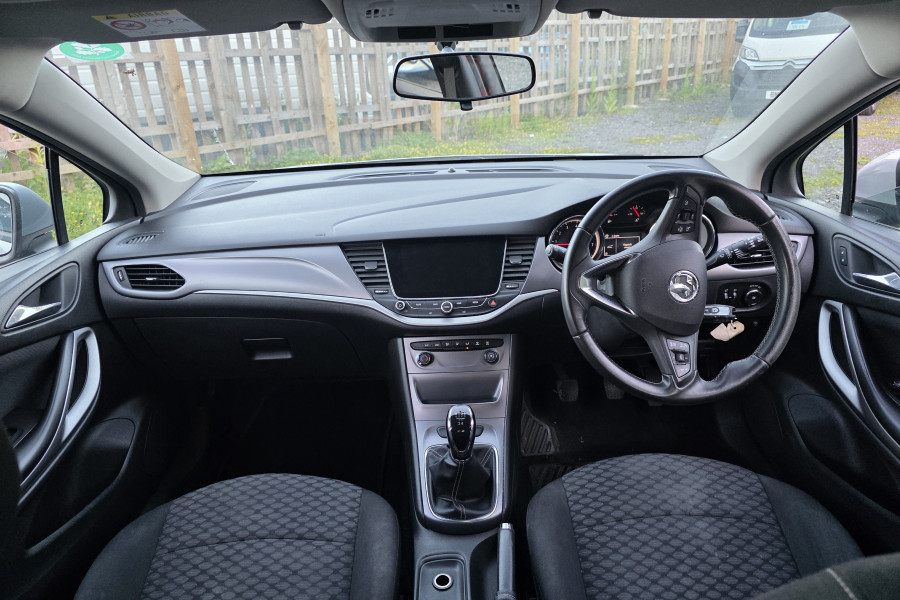 Vauxhall Astra - Image 10