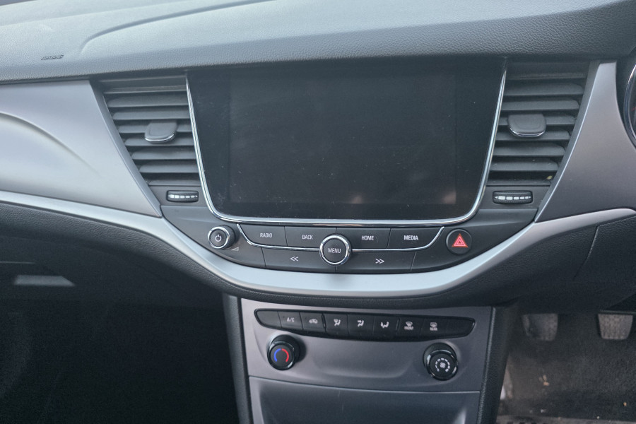 Vauxhall Astra - Image 14