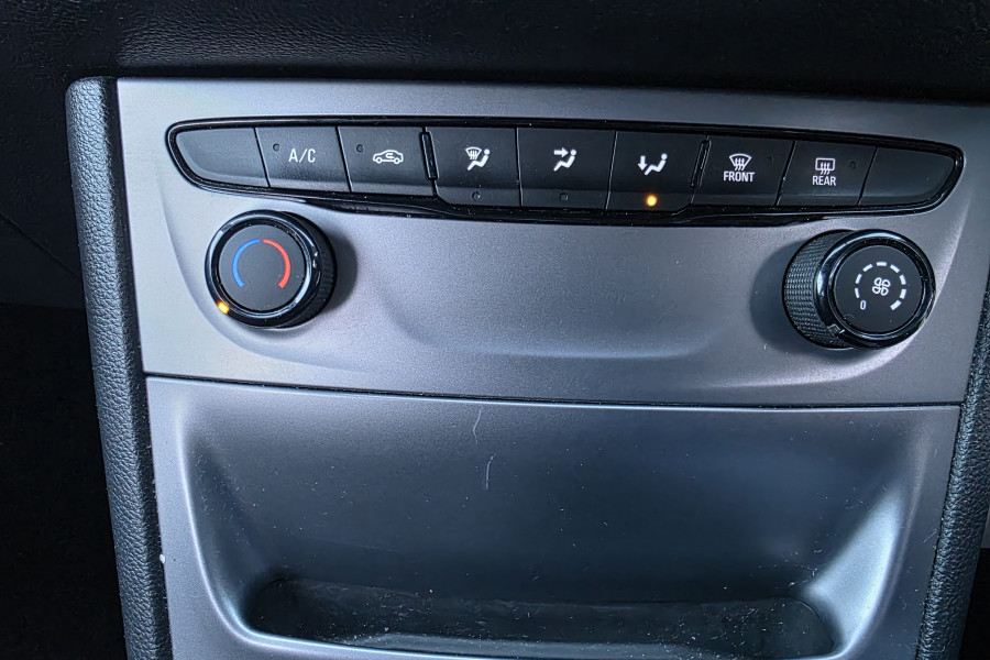 Vauxhall Astra - Image 18