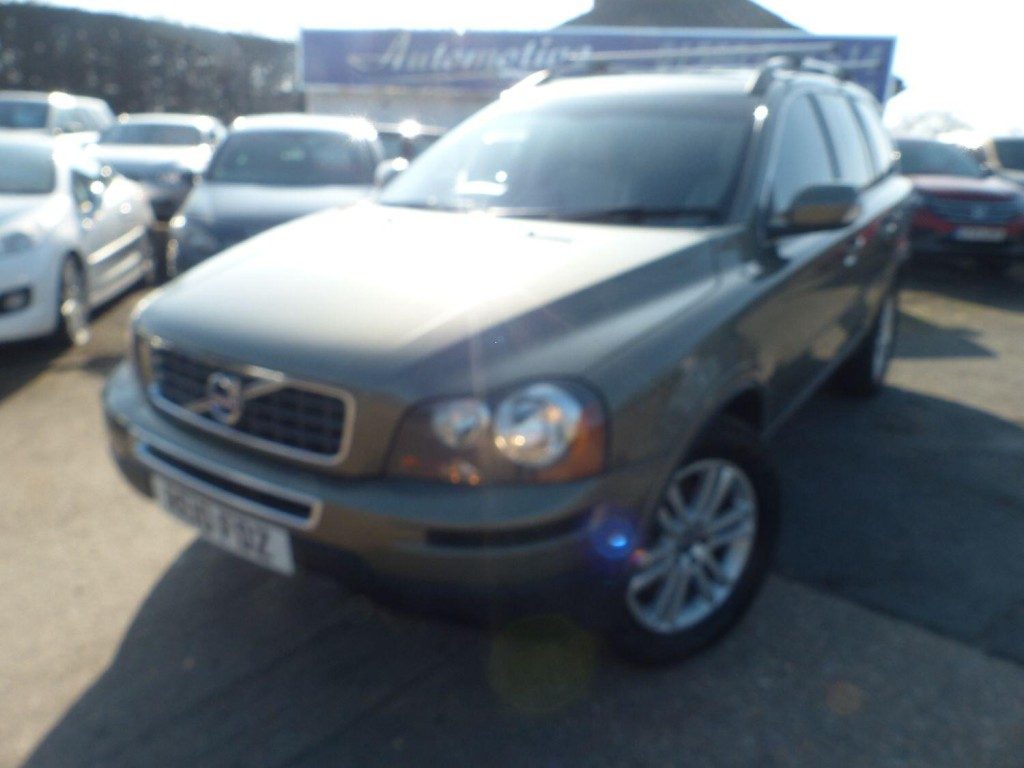 2010 Volvo Xc90 in Hurst Green