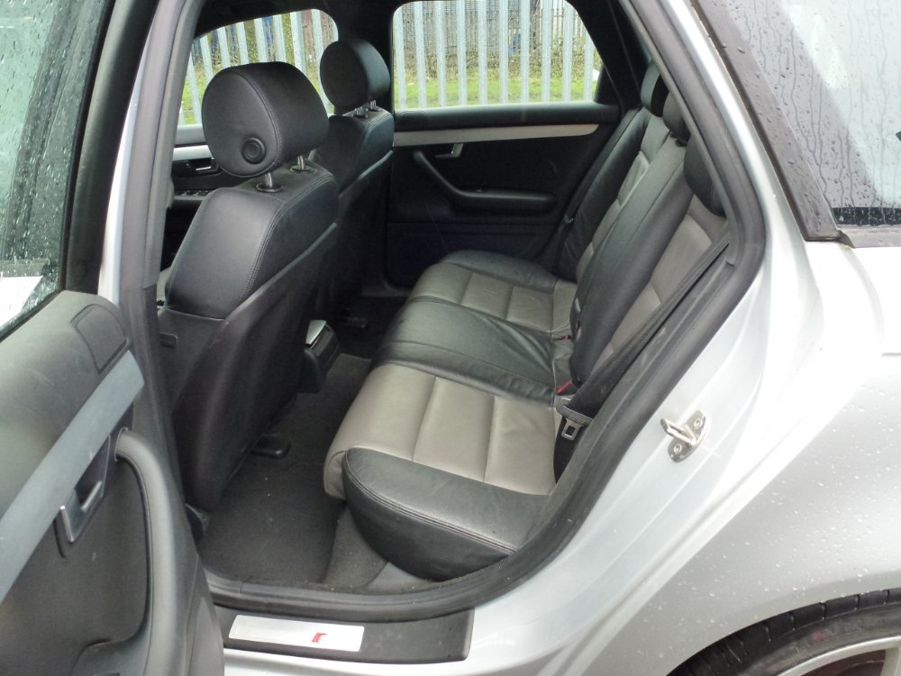 Audi A4 Avant 2.0 TDI S line Special Edition Estate 5dr Diesel Manual (154 g/km, 168 bhp) - Image 12