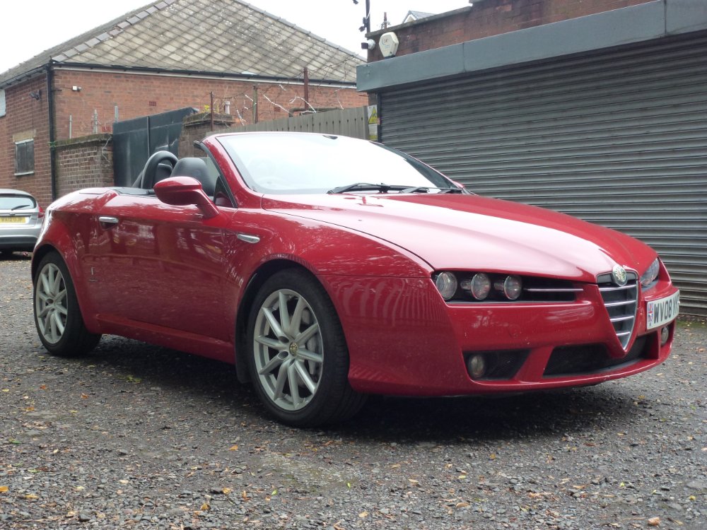 Alfa Romeo Spider 2.4 JTDM Convertible 2dr Diesel Manual (179 g/km, 200 bhp) - Image 2