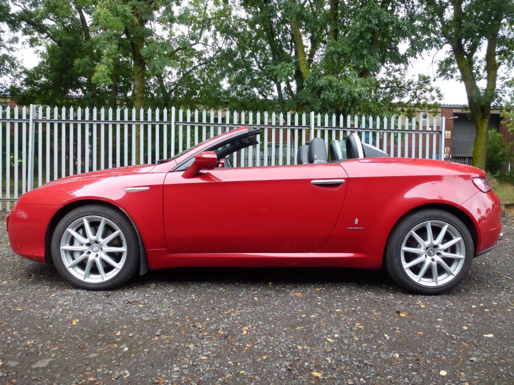 Alfa Romeo Spider 2.4 JTDM Convertible 2dr Diesel Manual (179 g/km, 200 bhp) - Image 7