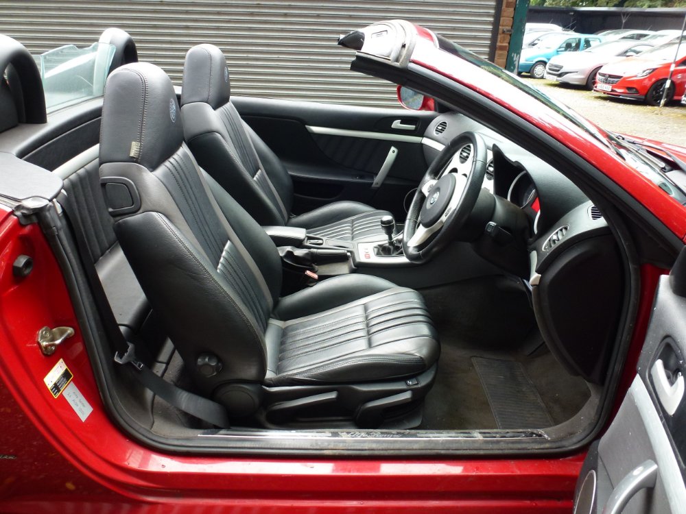 Alfa Romeo Spider 2.4 JTDM Convertible 2dr Diesel Manual (179 g/km, 200 bhp) - Image 9