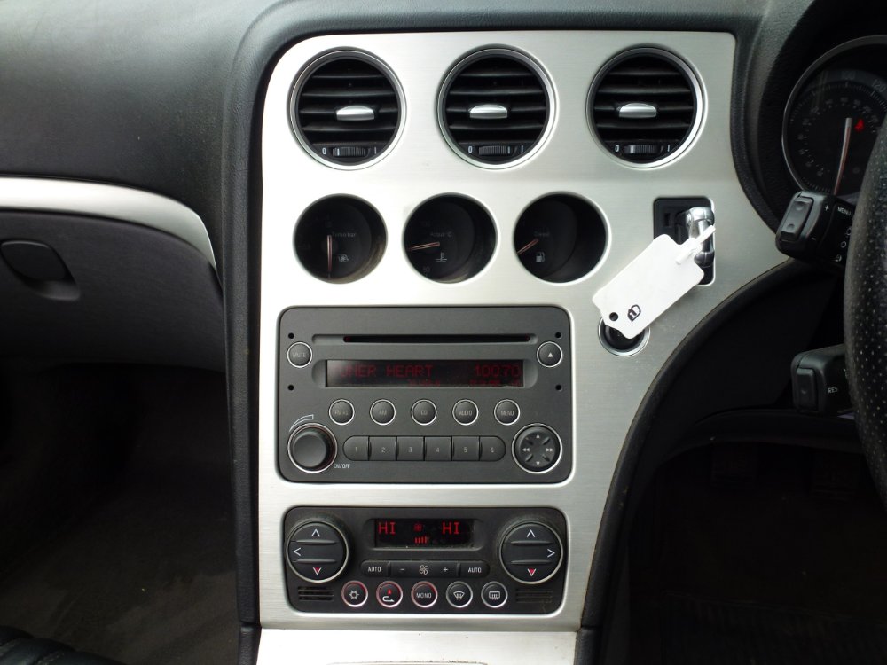 Alfa Romeo Spider 2.4 JTDM Convertible 2dr Diesel Manual (179 g/km, 200 bhp) - Image 13