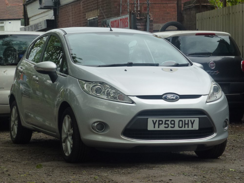 Ford Fiesta 1.4 TDCi Zetec Hatchback 5dr Diesel Manual (110 g/km, 67 bhp) - Image 2