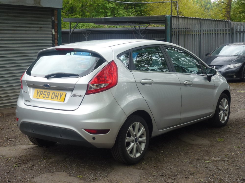 Ford Fiesta 1.4 TDCi Zetec Hatchback 5dr Diesel Manual (110 g/km, 67 bhp) - Image 4