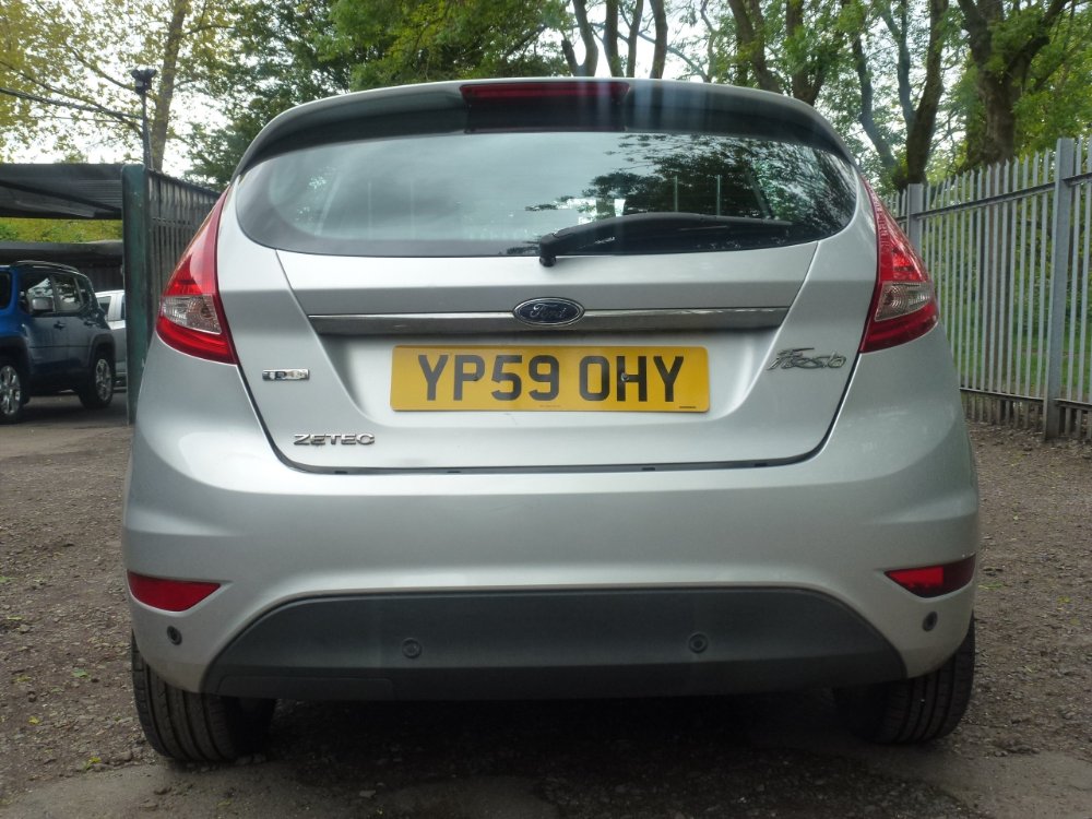 Ford Fiesta 1.4 TDCi Zetec Hatchback 5dr Diesel Manual (110 g/km, 67 bhp) - Image 5