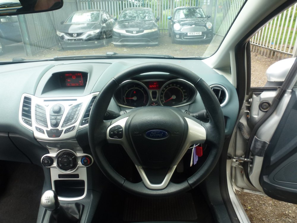 Ford Fiesta 1.4 TDCi Zetec Hatchback 5dr Diesel Manual (110 g/km, 67 bhp) - Image 13
