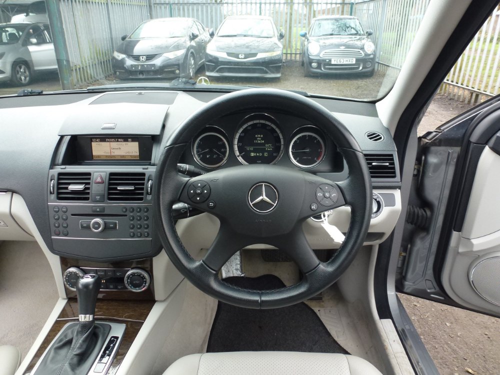Mercedes-Benz C Class 2.1 C200 CDI Elegance Saloon 4dr Diesel Auto Euro 4 (136 ps) - Image 13