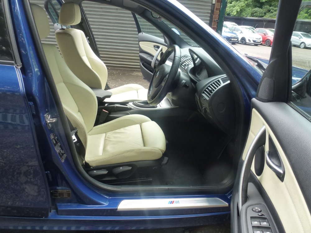 BMW 1 Series 2.0 118d M Sport Hatchback 5dr Diesel Steptronic Euro 5 (143 ps) - Image 9