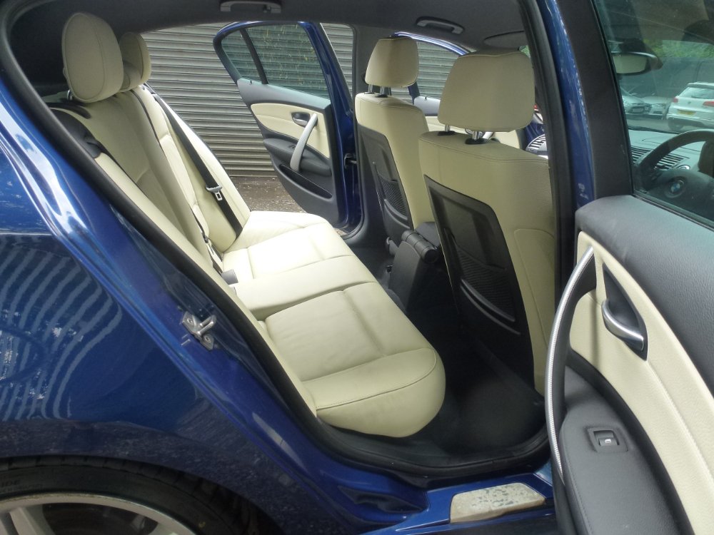 BMW 1 Series 2.0 118d M Sport Hatchback 5dr Diesel Steptronic Euro 5 (143 ps) - Image 10