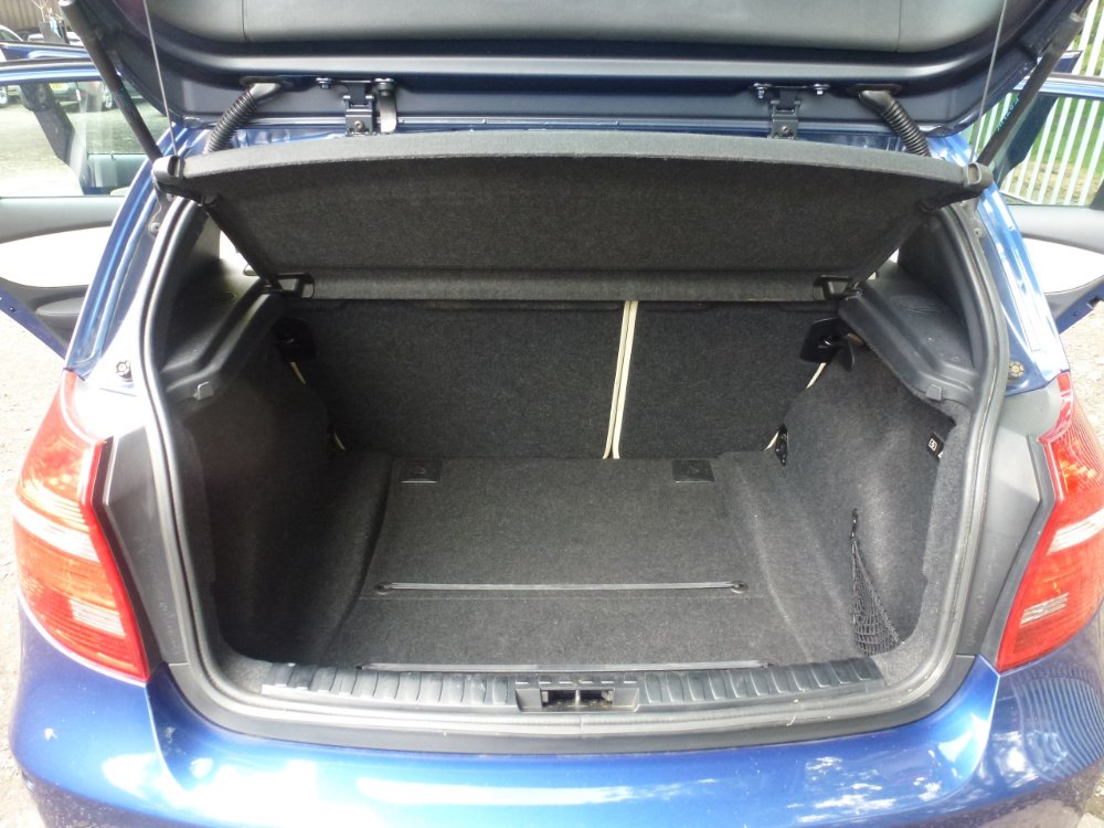 BMW 1 Series 2.0 118d M Sport Hatchback 5dr Diesel Steptronic Euro 5 (143 ps) - Image 13