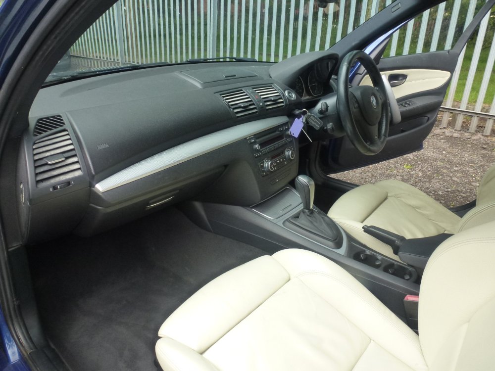 BMW 1 Series 2.0 118d M Sport Hatchback 5dr Diesel Steptronic Euro 5 (143 ps) - Image 17