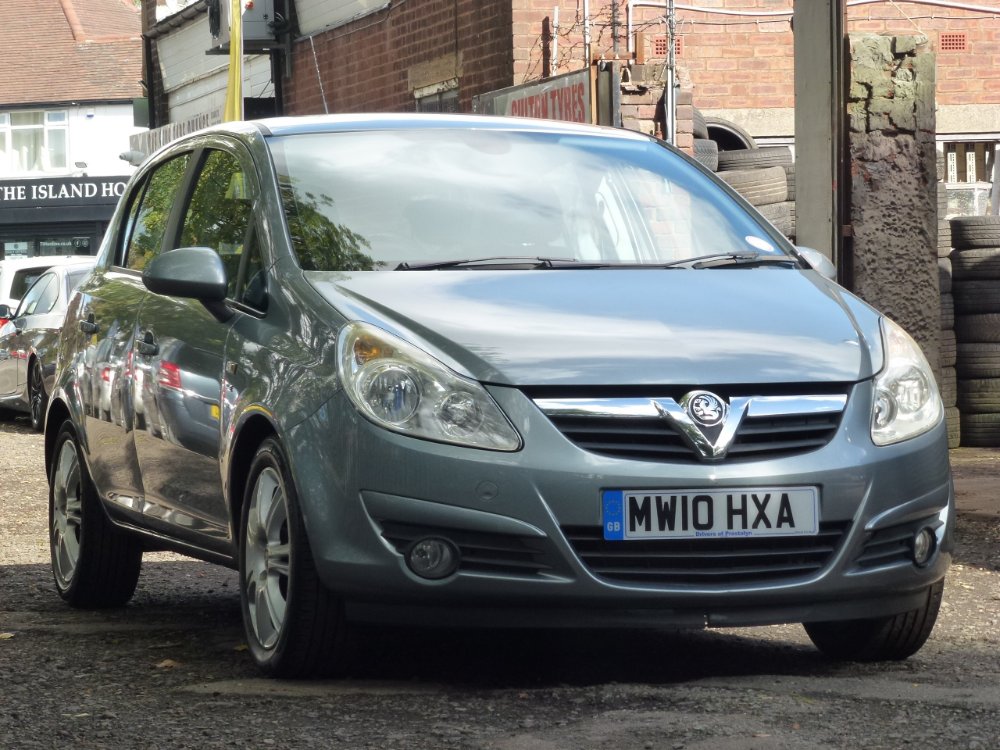Vauxhall Corsa 1.4i 16v SE Hatchback 5dr Petrol Automatic (a/c) (138 g/km, 99 bhp) - Image 2