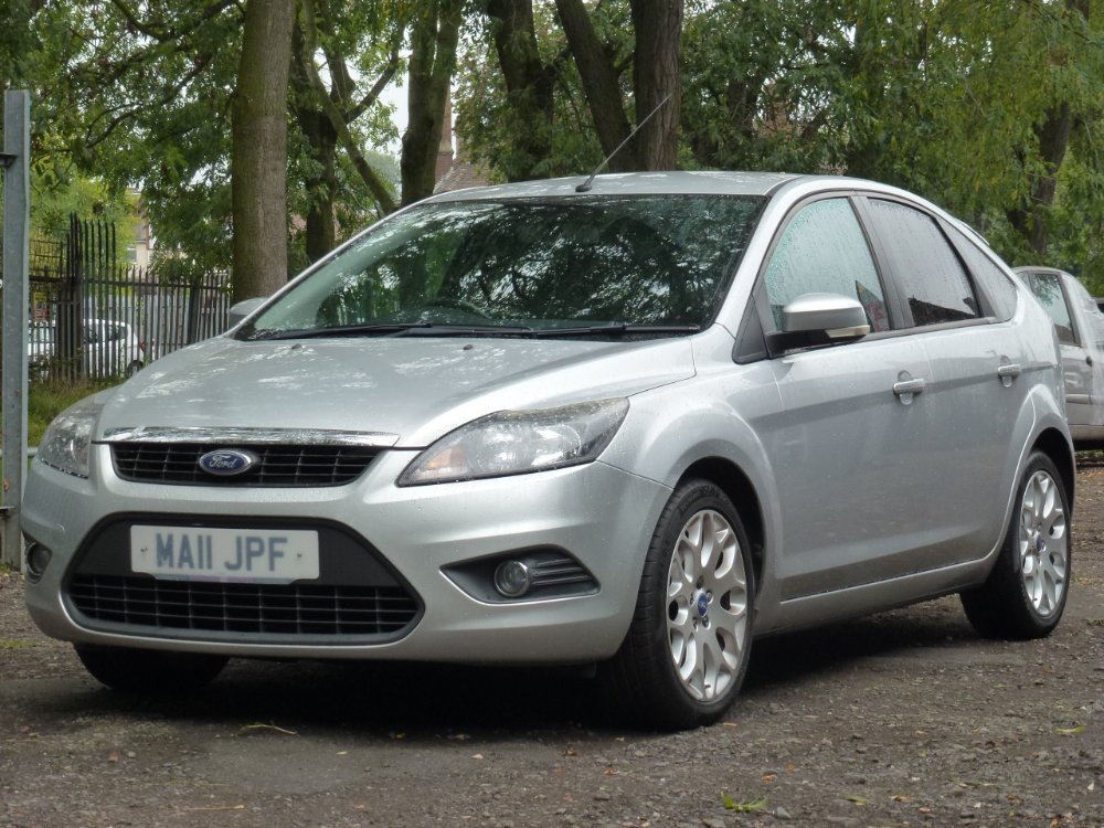 Ford Focus 1.6 Zetec Hatchback 5dr Petrol Manual (159 g/km, 99 bhp)