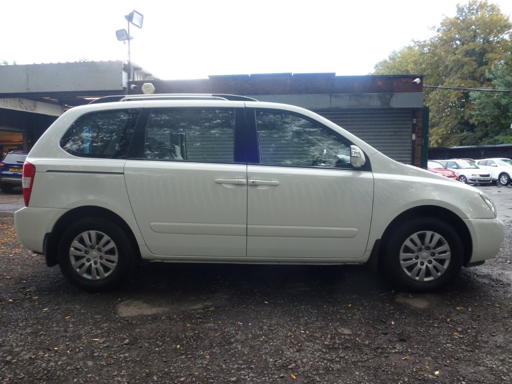 Kia Sedona 2.2 CRDi 1 MPV 5dr Diesel Manual (179 g/km, 192 bhp) - Image 8
